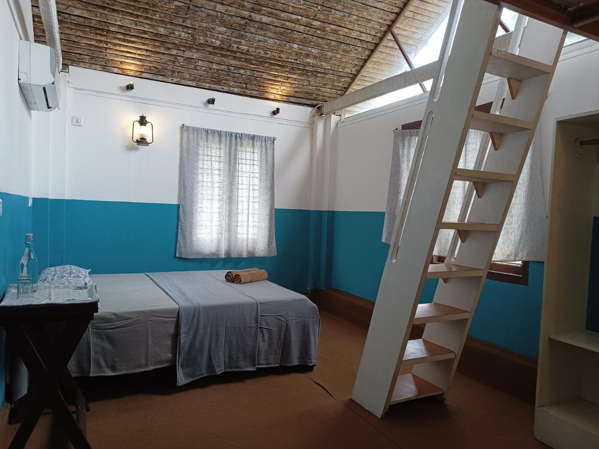 Hostel Calaila Varkala Εξωτερικό φωτογραφία